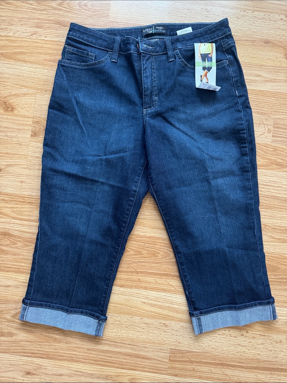 Riders by Lee 19” Midrise Capris 🔅 size 10